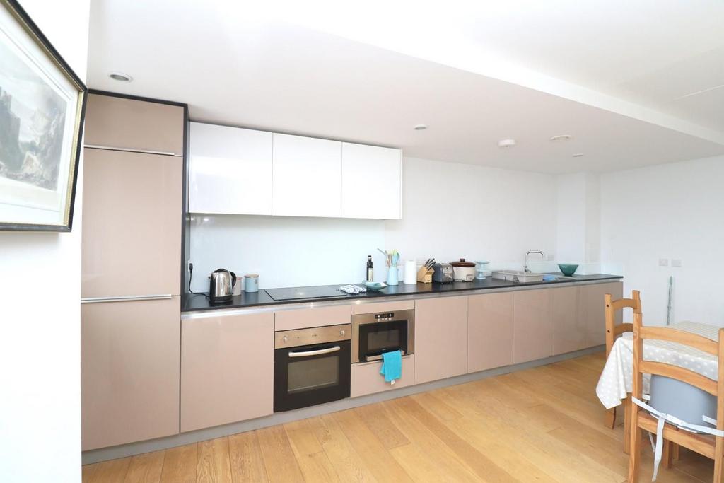 Apartment in Leicester - View 4