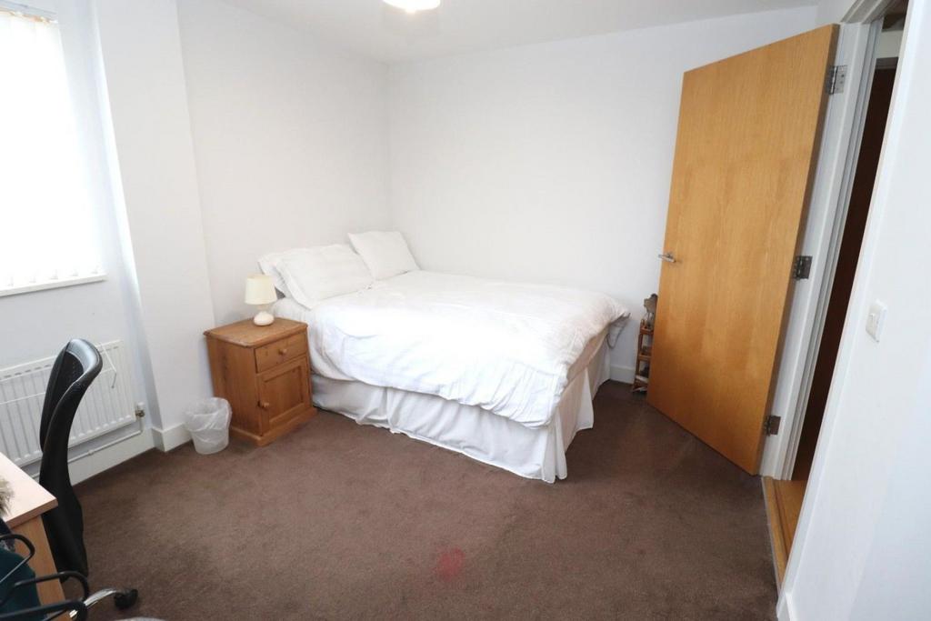 Apartment in Leicester - More