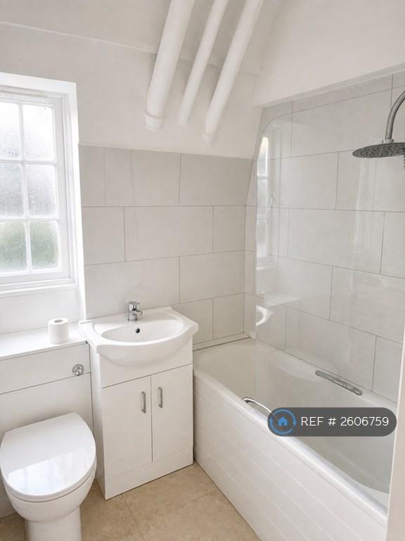 Apartment in London - View 2