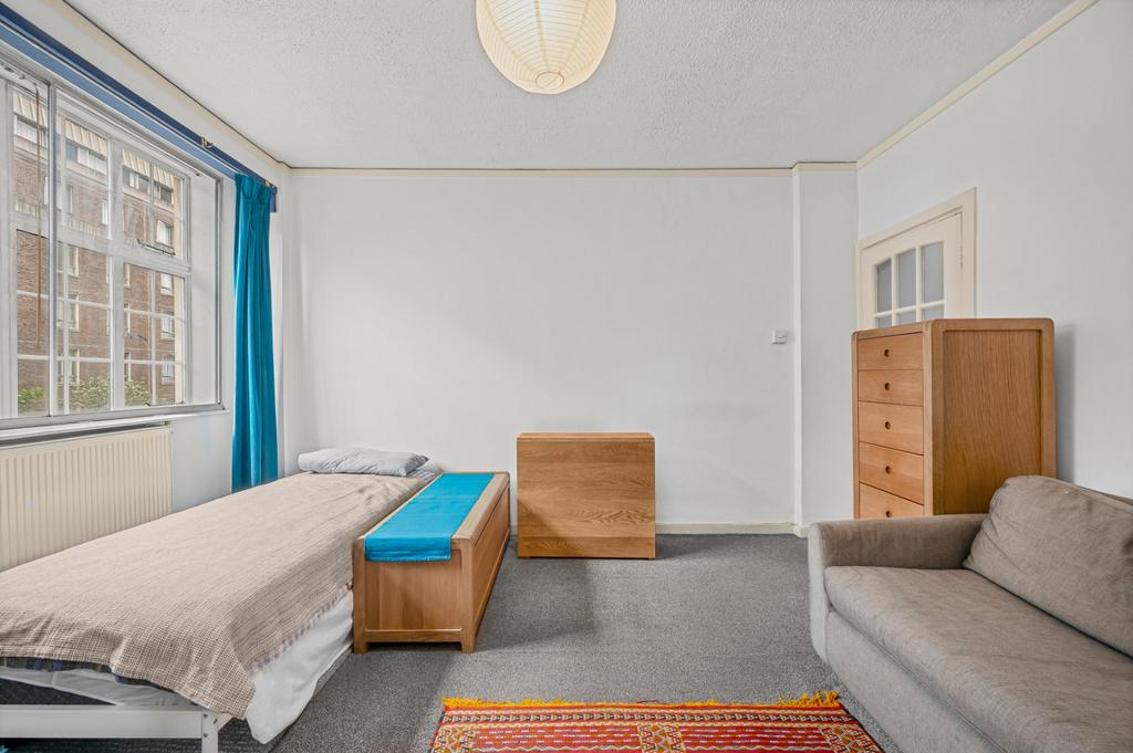 Apartment in London - View 4