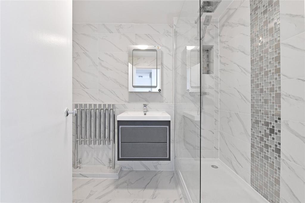 Apartment in London - More