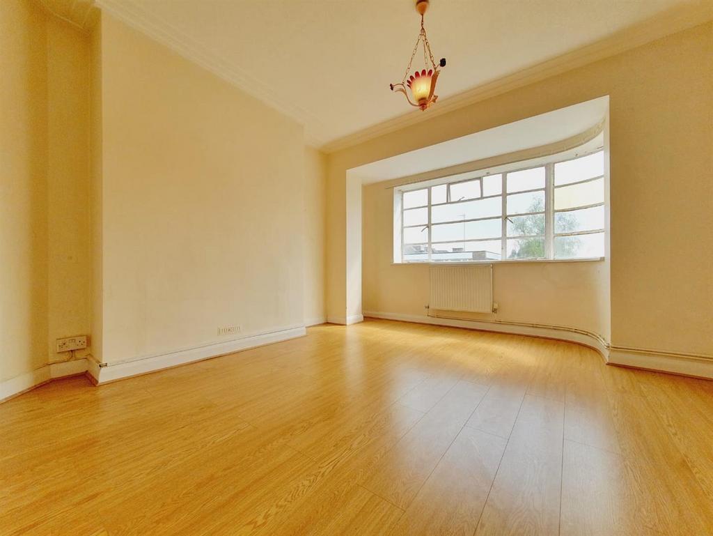 Apartment in London - View 2