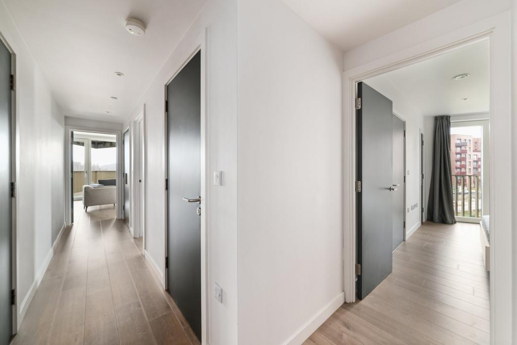 Apartment in London - View 3