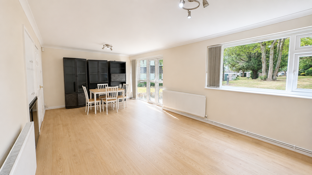 Apartment in Birmingham, West Midlands - View 2
