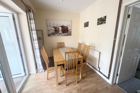 3 bedroom semi-detached house to rent, Fairfield Road, Lydney