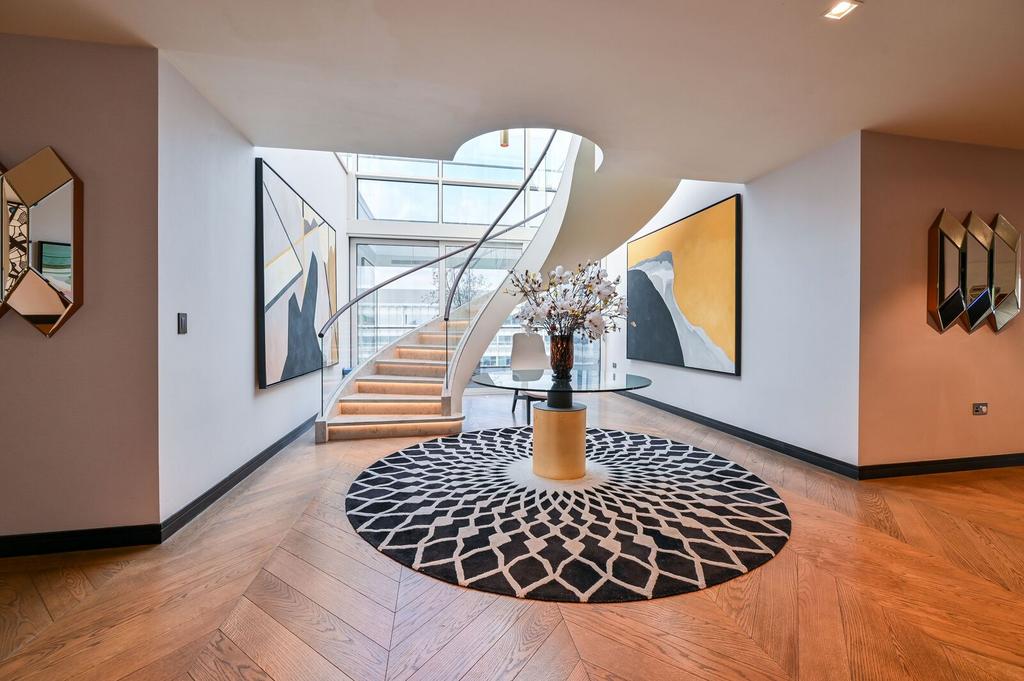 Apartment in London - View 5