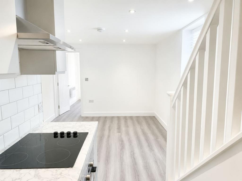 Apartment in SOUTHAMPTON - View 2