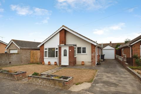 2 bedroom bungalow for sale, Elwell Green, Hayling Island, Hampshire, PO11
