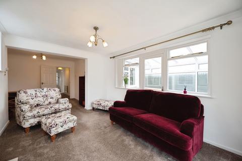 2 bedroom bungalow for sale, Elwell Green, Hayling Island, Hampshire, PO11