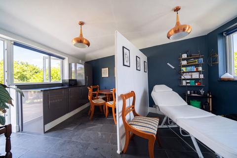 3 bedroom semi-detached house for sale, Courtway Avenue, Maypole