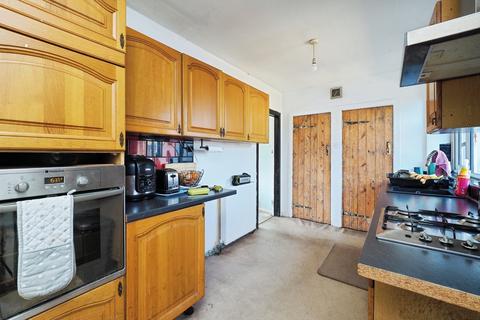 3 bedroom terraced house for sale, Charnock Avenue, Wollaton, Nottingham, NG8