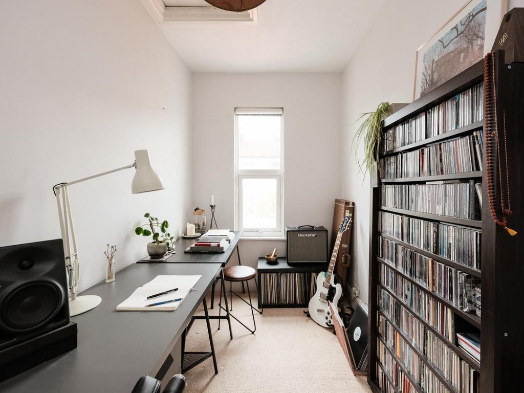 House in Bristol, City of Bristol - More