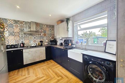 3 bedroom semi-detached house for sale, Woodkirk Gardens, Dewsbury, WF12