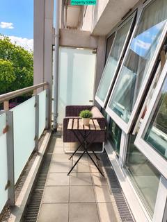 2 bedroom flat to rent, Alfred Road, London, W2 5HE