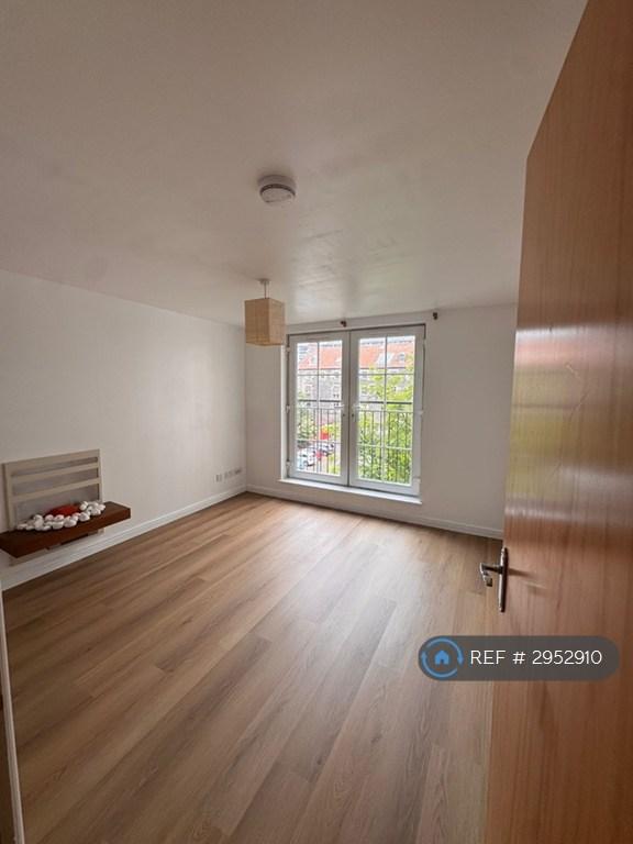 Giles St, Edinburgh, EH6