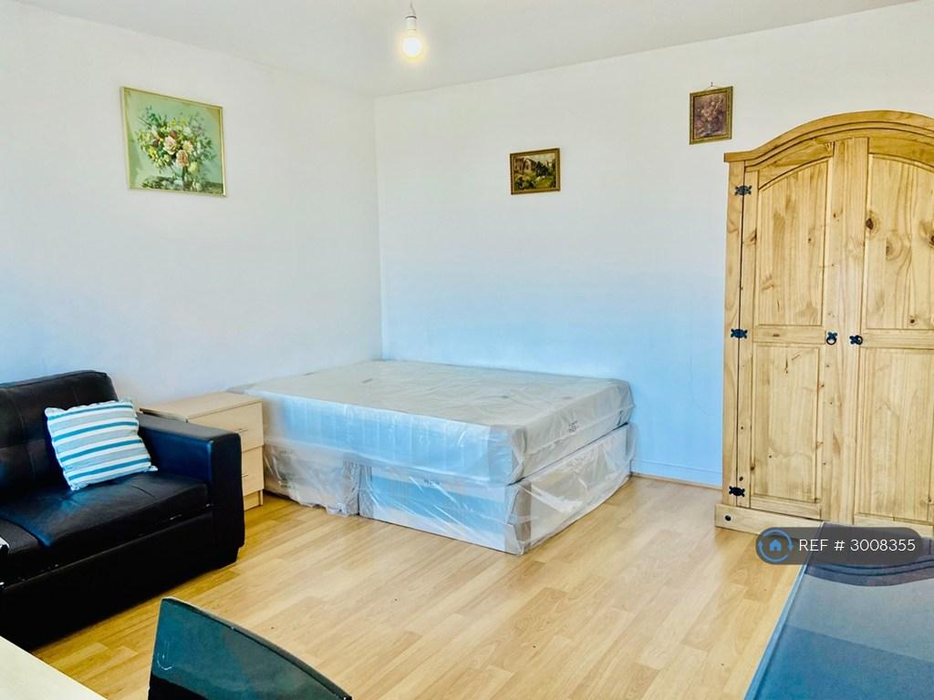 Apartment in London - View 3