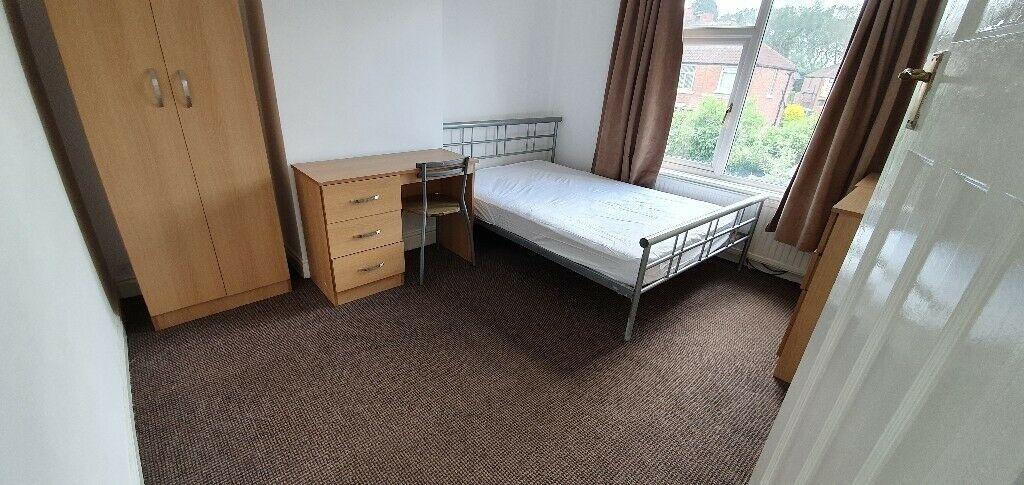 House in Manchester, Greater Manchester - More