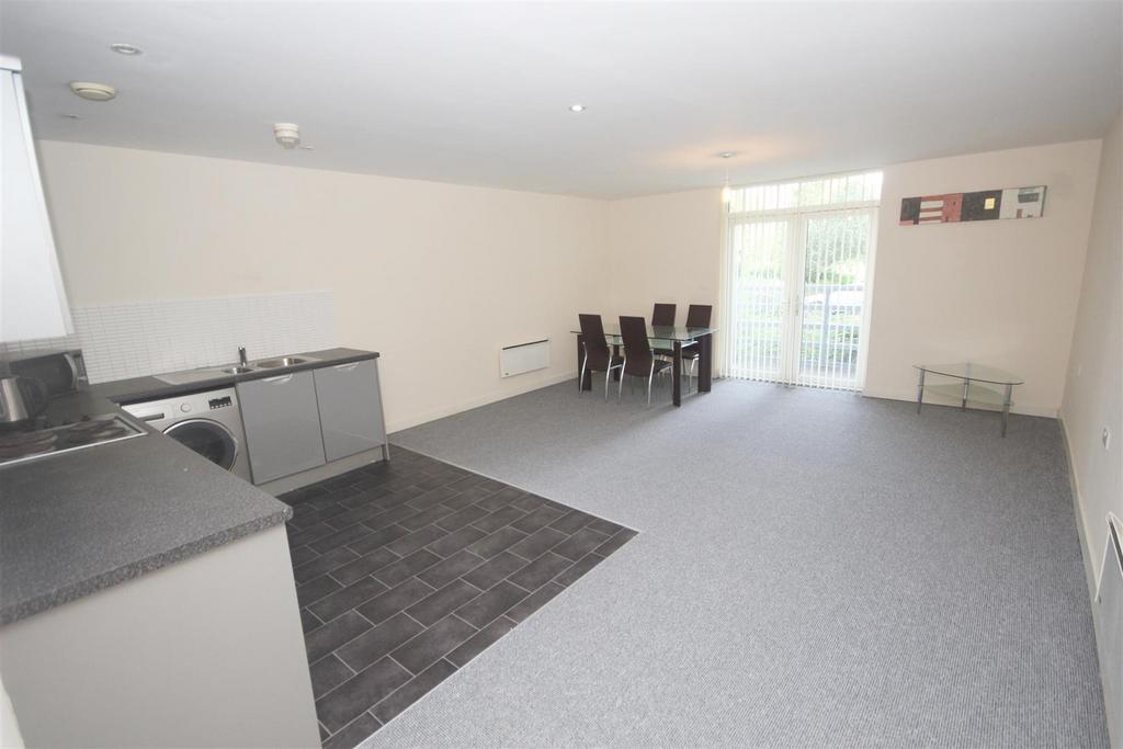 Apartment in Sheffield, Little Sheffield, Highfield - View 2