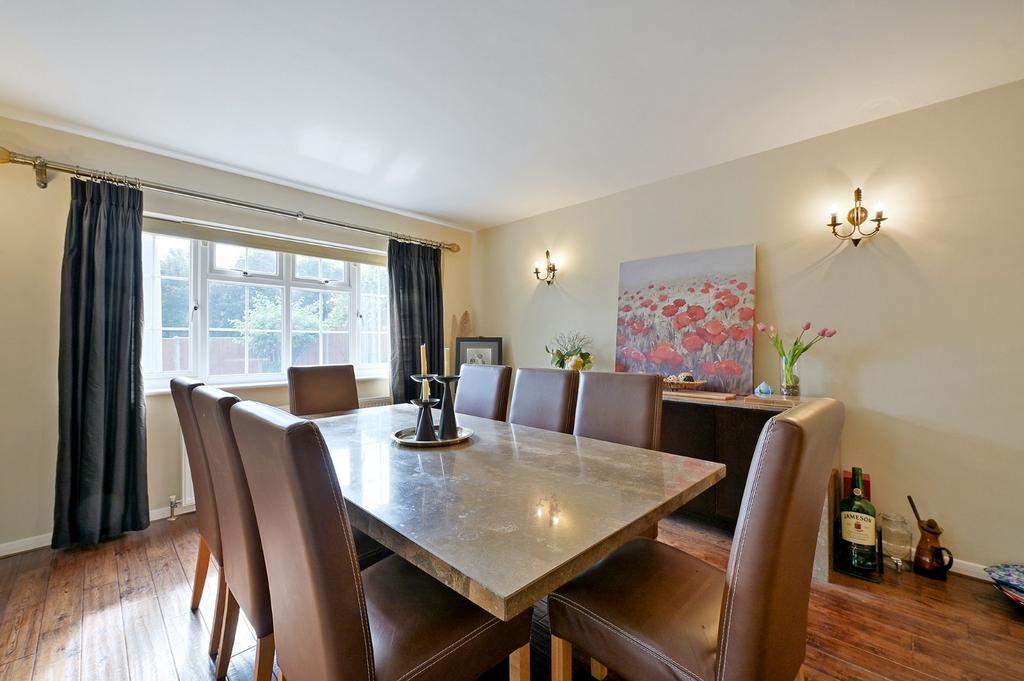 House in Stanmore - View 4