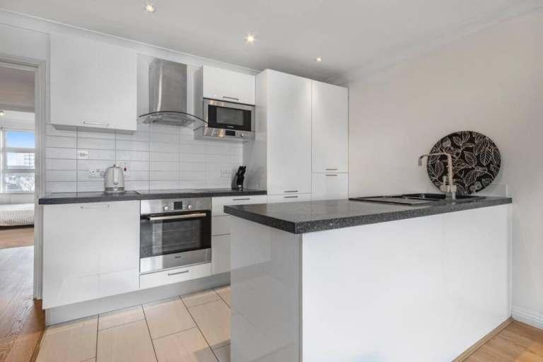 House in Mitcham - View 3