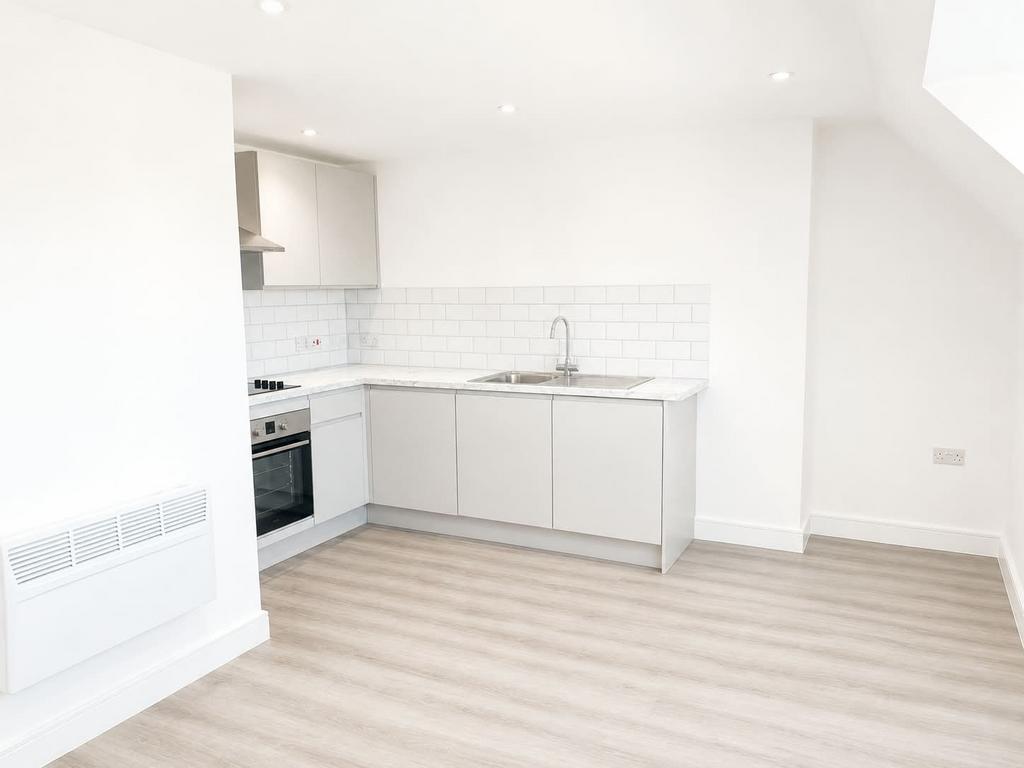 Apartment in SOUTHAMPTON - View 3