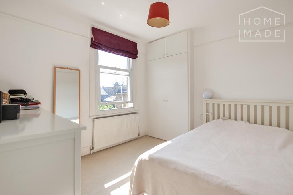 Apartment in London - View 3