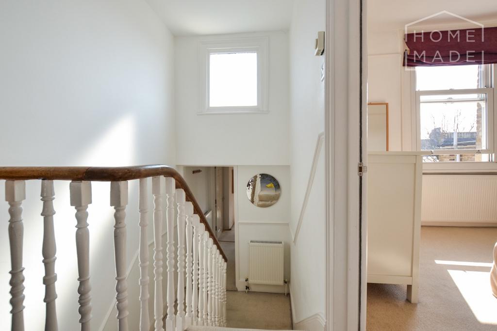 Apartment in London - More