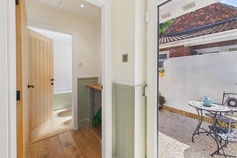 2 bedroom cottage for sale, Station Road, Brough