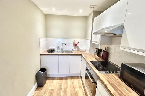 2 bedroom apartment to rent, South Parade, SOUTHSEA