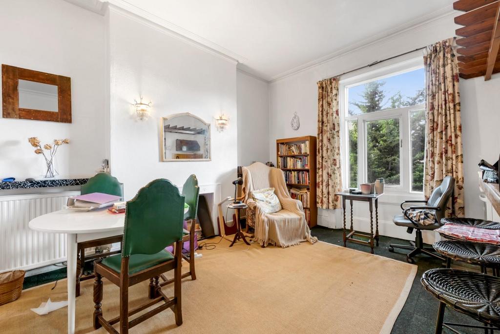Apartment in London - View 3