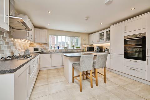 2 bedroom detached bungalow for sale, Magnolia Close, March