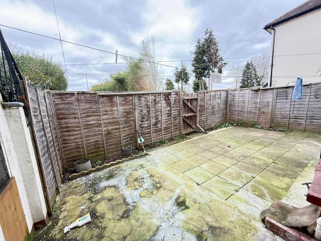 Apartment in Hayes - View 5
