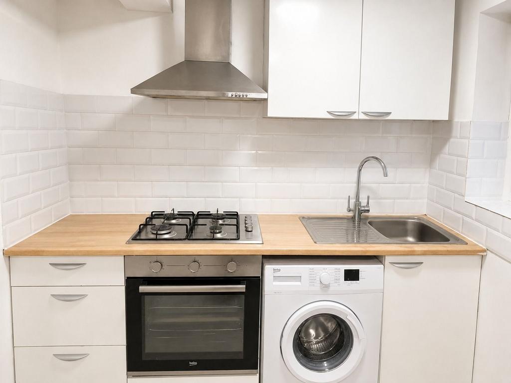 Apartment in London, Mitcham - View 4