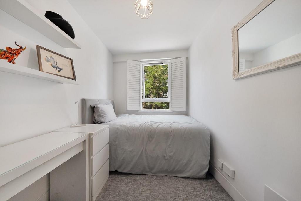 Apartment in London, St. George in the East, Shadwell - View 4