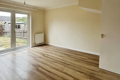 2 bedroom terraced house for sale, Guernsey Way, Ashford, TN24 9
