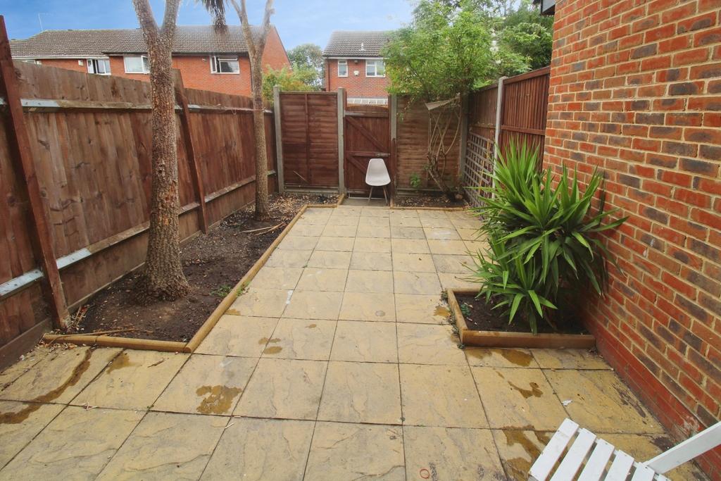 Surlingham Close, London