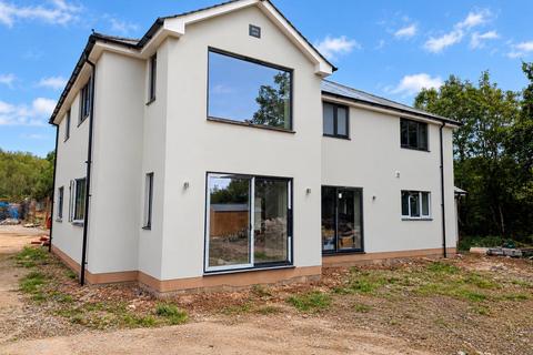 4 bedroom detached house to rent, West Johnstone, Bish Mill, South Molton