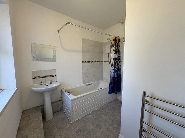 House in Sheffield, South Yorkshire - View 3