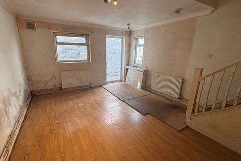 2 bedroom detached house for sale, Barrington Road, London E12