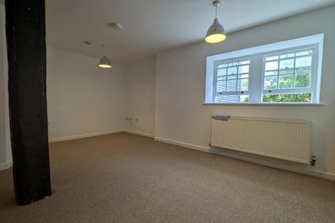 2 bedroom flat to rent, London Road, Dover, Kent, CT17