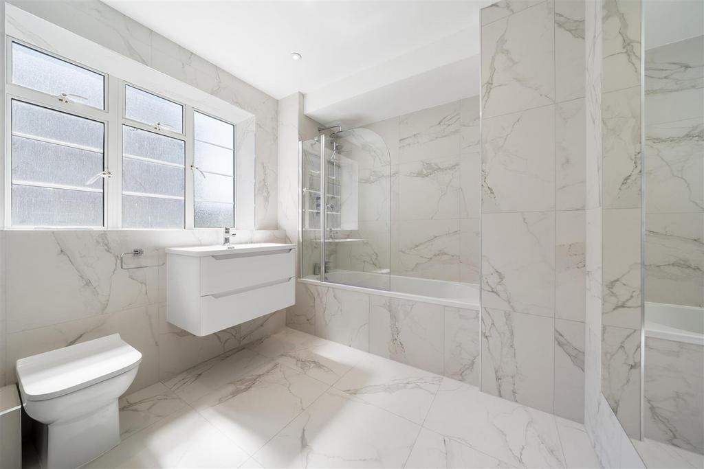 Apartment in London - More