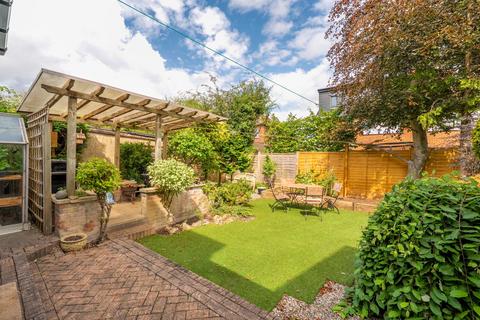 4 bedroom semi-detached house for sale, Arncliffe Road, Harrogate, HG2