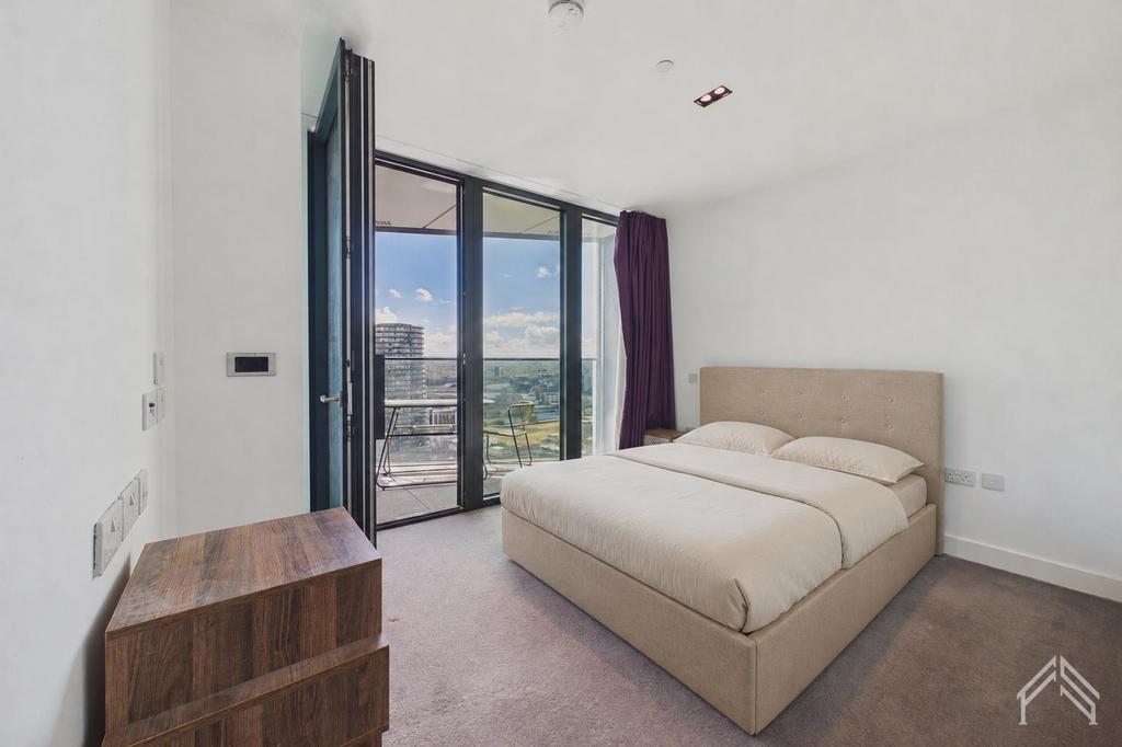 Apartment in London - View 5