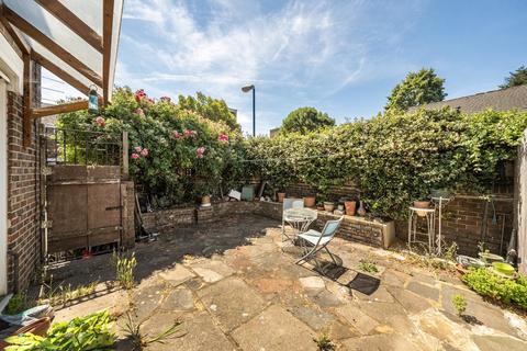 3 bedroom house for sale, Manger Road, London N7