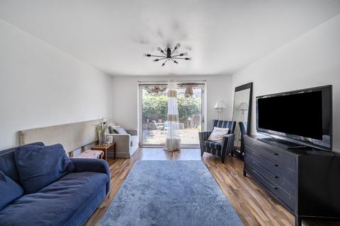 3 bedroom house for sale, Manger Road, London N7