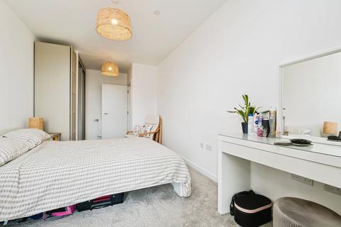 undefined, Fresh Wharf Road, Barking, Essex, IG11