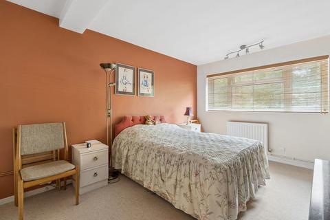 2 bedroom maisonette for sale, Rowland Place, Green Lane, Northwood HA6