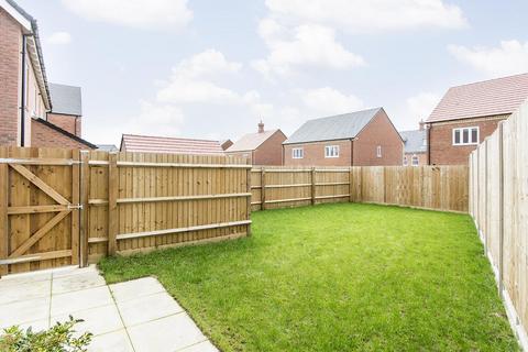 2 bedroom semi-detached house for sale, Monarch Close, Market Harborough