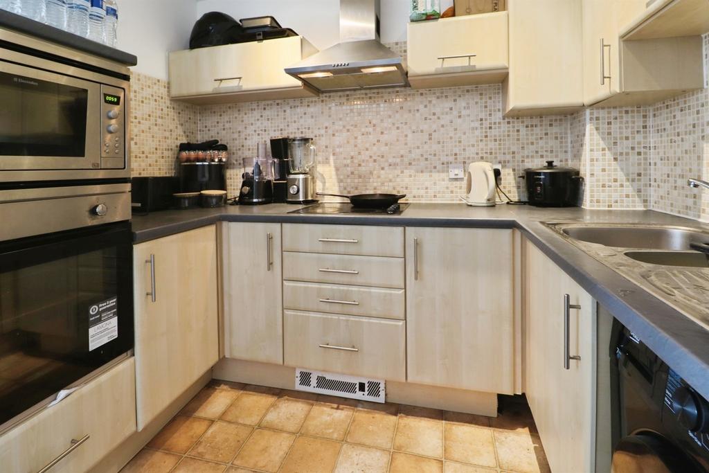 Apartment in Cardiff - View 3