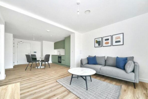 2 bedroom apartment to rent, Viva Court, Kimpton Road, Luton